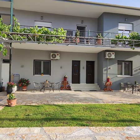 Syvota Apartments Family Room photo