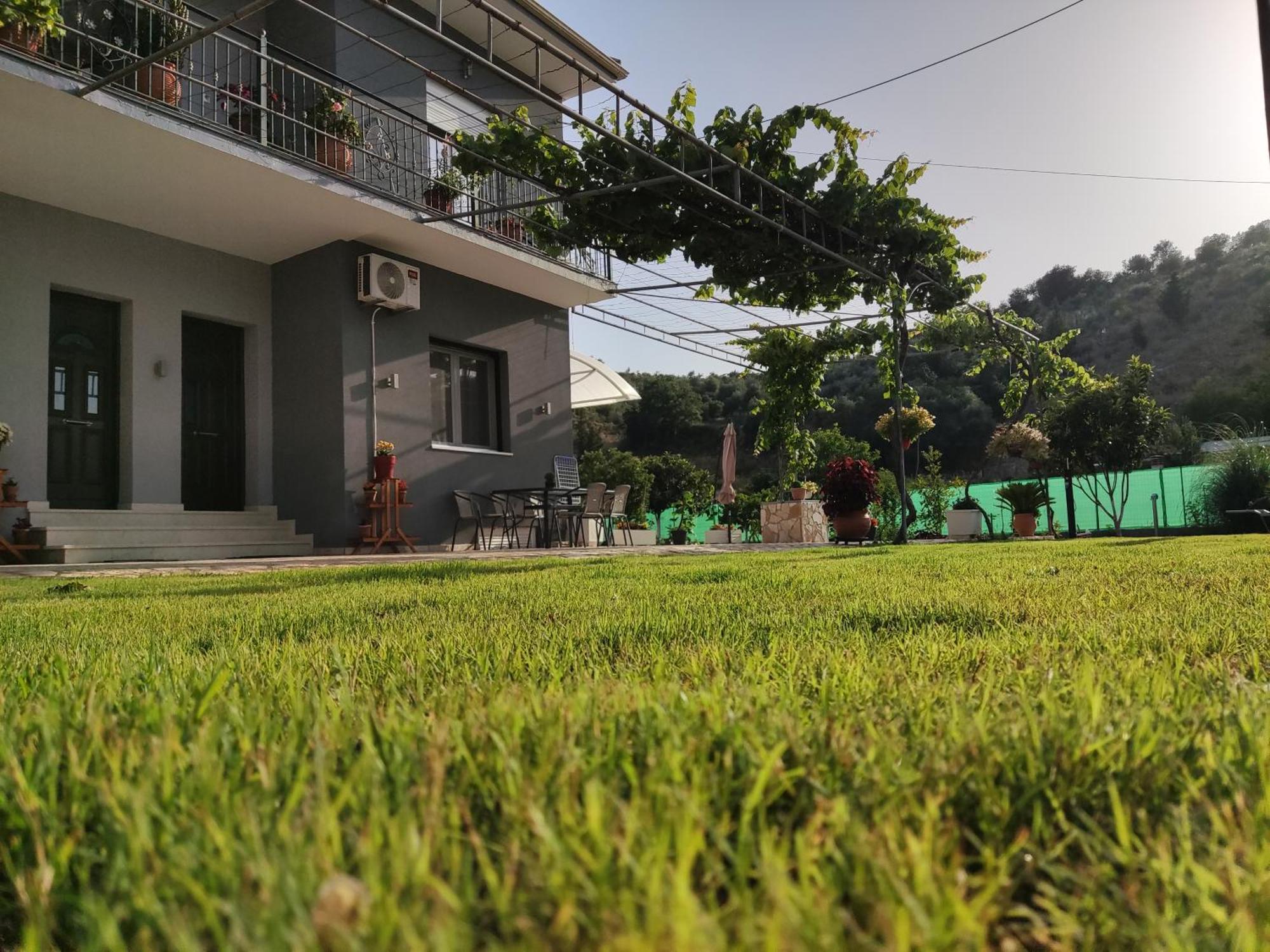 Syvota Apartments Family Room photo
